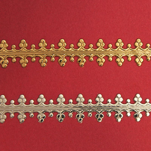 Verzierwachs-Borte Lilien silber 240mm